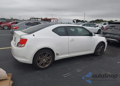 2011 Scion Tc из США, поврежденный, VIN JTKJF5C71B3014413